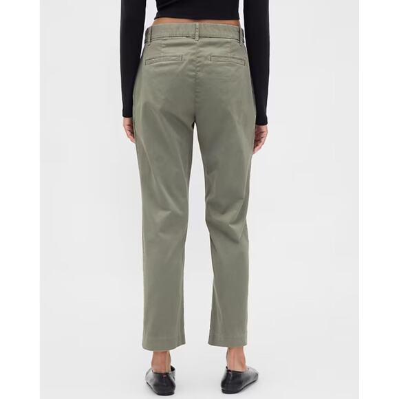 Gap Mid Rise Downtown Khakis Color: Mesculen Green (Size 8) NWOT - Picture 4 of 10